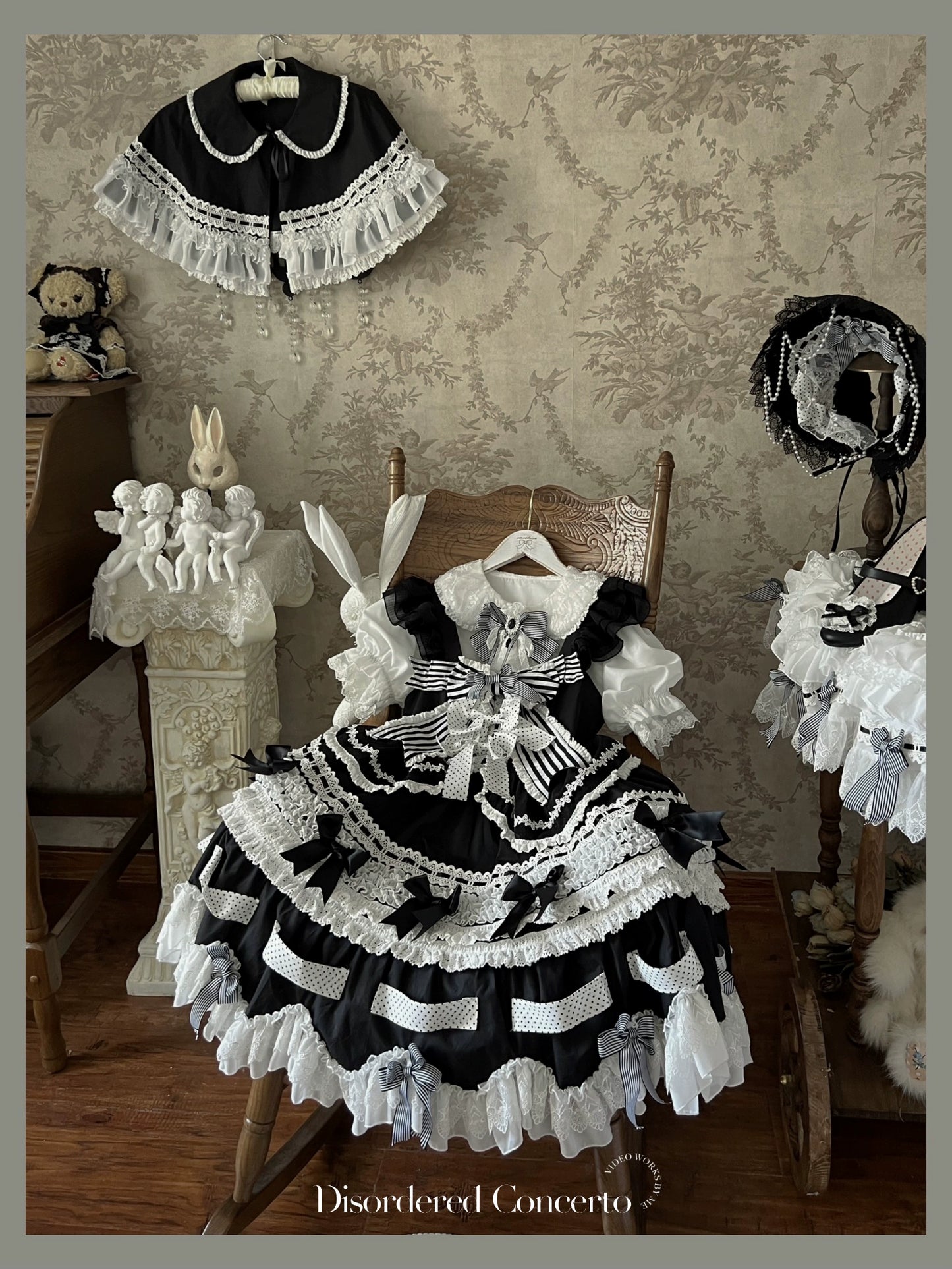 [Pre-orders available until 12/11] Concerto Out of Order Monotone Sweet Lolita Jumper Skirt Full Set