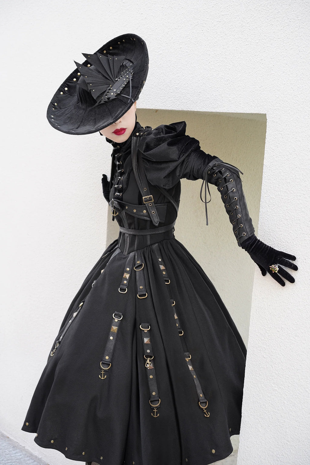 【予約販売】Ghost Ship フェイクレザートップスとジャンパースカート