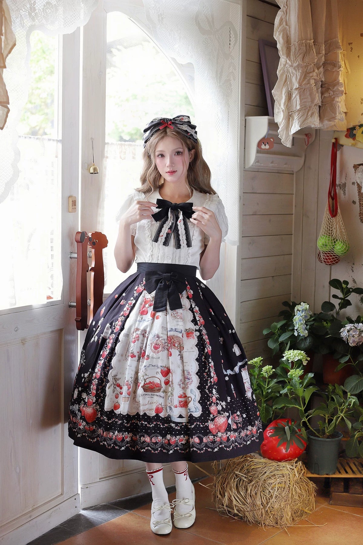 【受注予約10/29まで】Strawberry Manor プリントスカート・ミドル丈