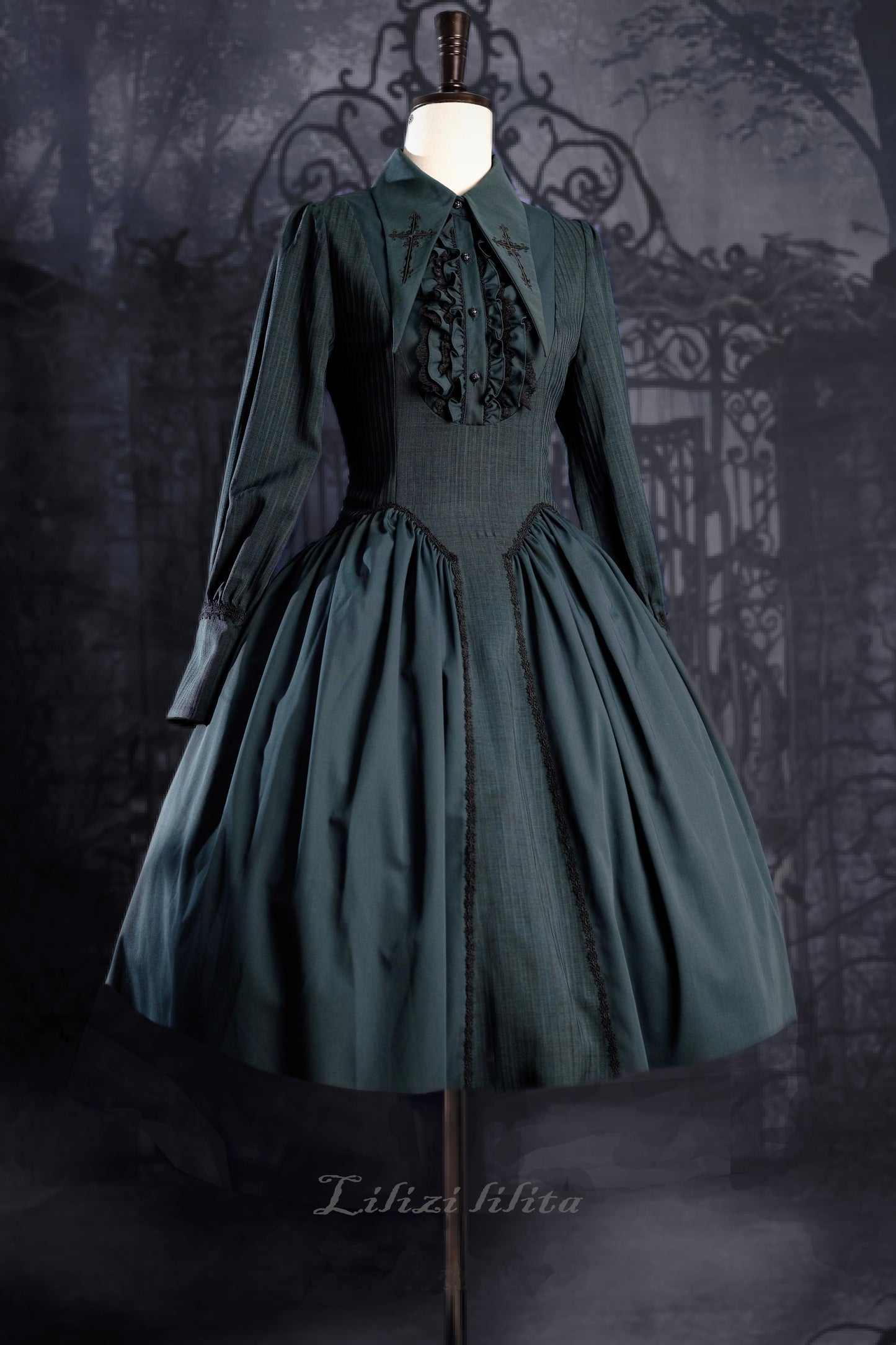 [Sale period ended] Song for Prayer Gothic Lolita dress