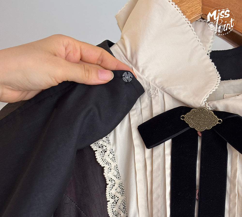 【受注予約11/6まで】German Bookcase ワンピース （ケープ付）