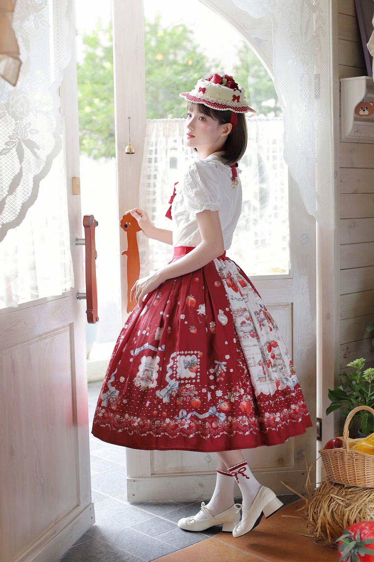 【受注予約10/29まで】Strawberry Manor プリントスカート・ミドル丈