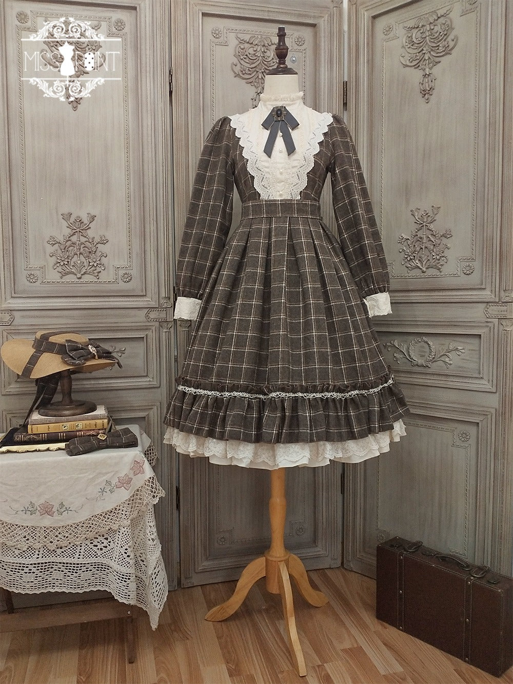 [Pre-order] British Classical Lolita Warm Check Dress