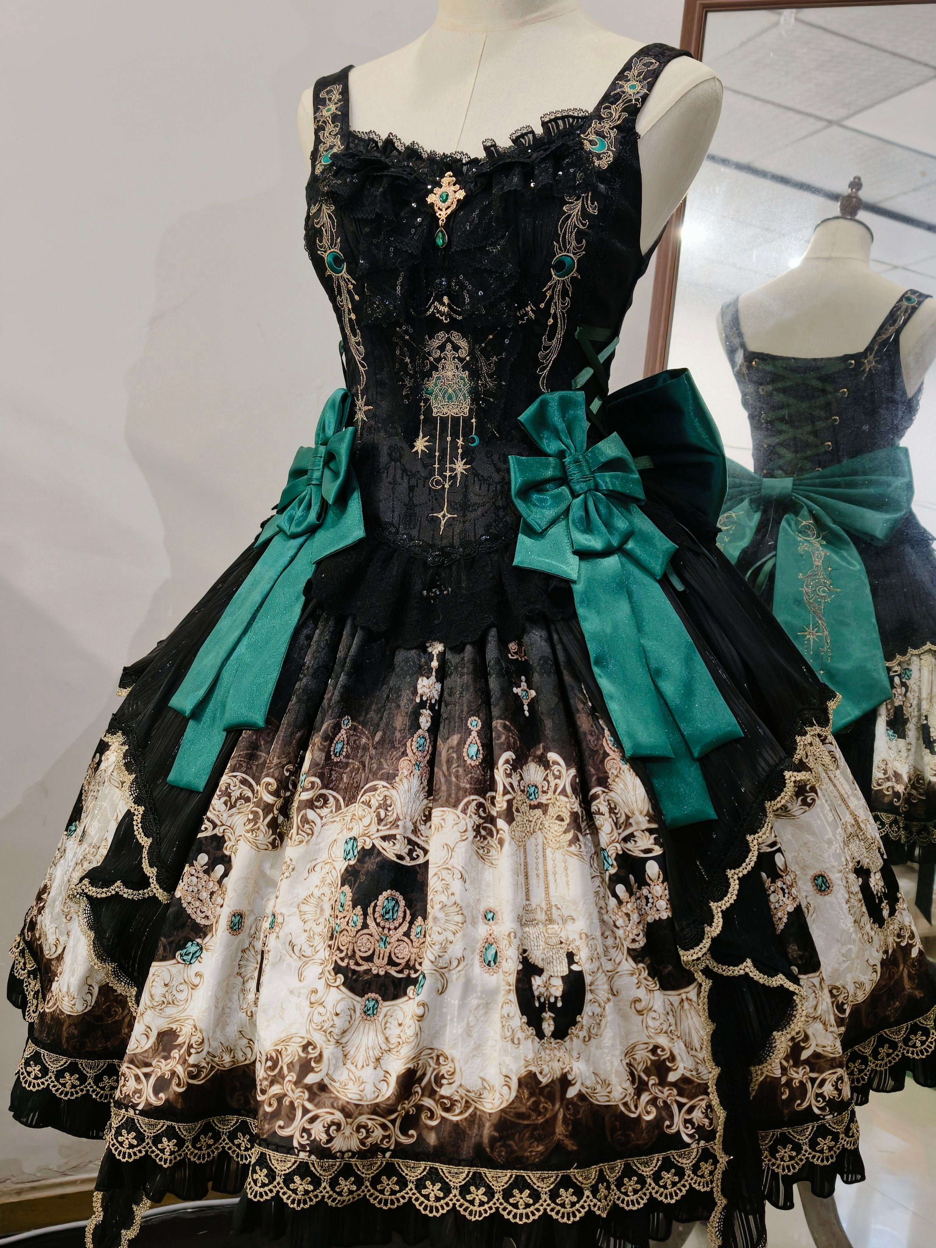 【受注予約8/27まで】Treasures of the Louvre ジャンパースカート