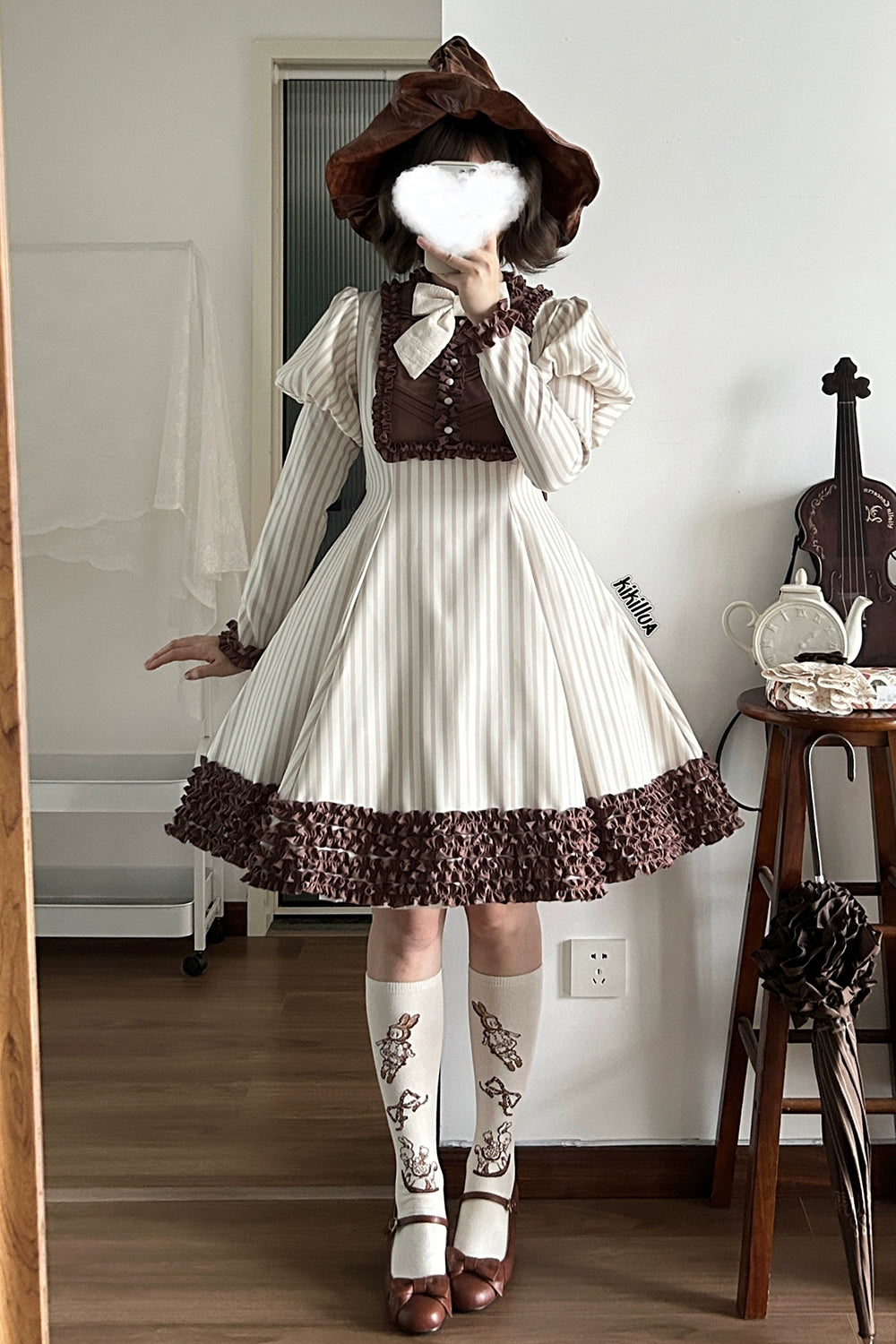 [Pre-orders available until 12/4] Classic Chocolat Stripe Short Dress