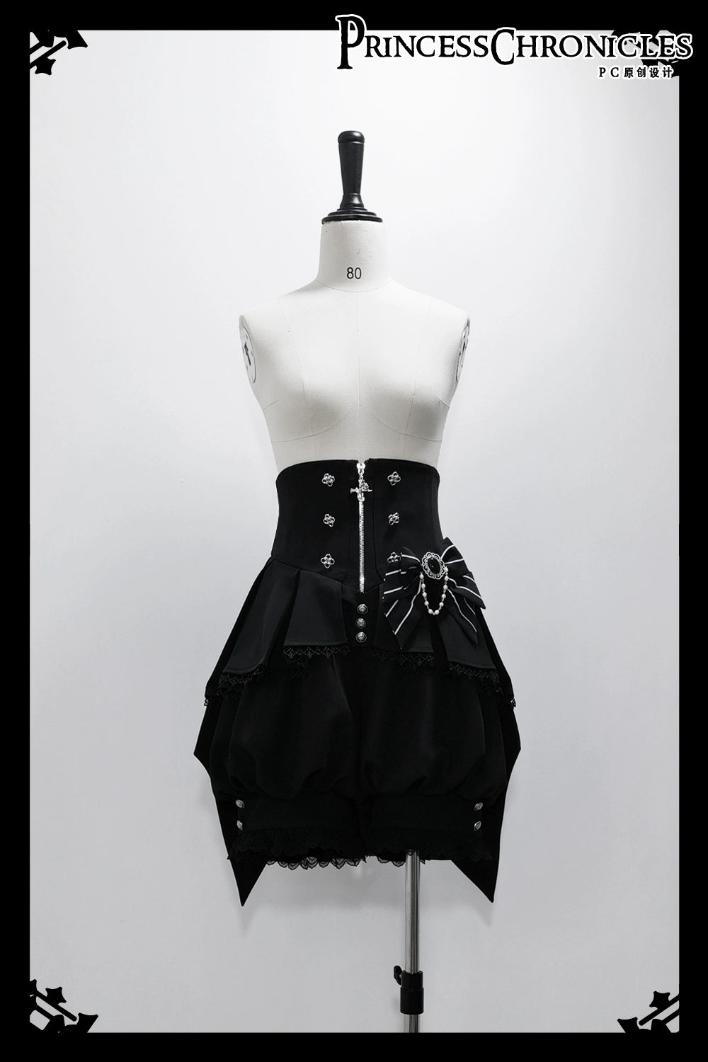 [Sales period ended] Marvelous Trick Prince style black short pants