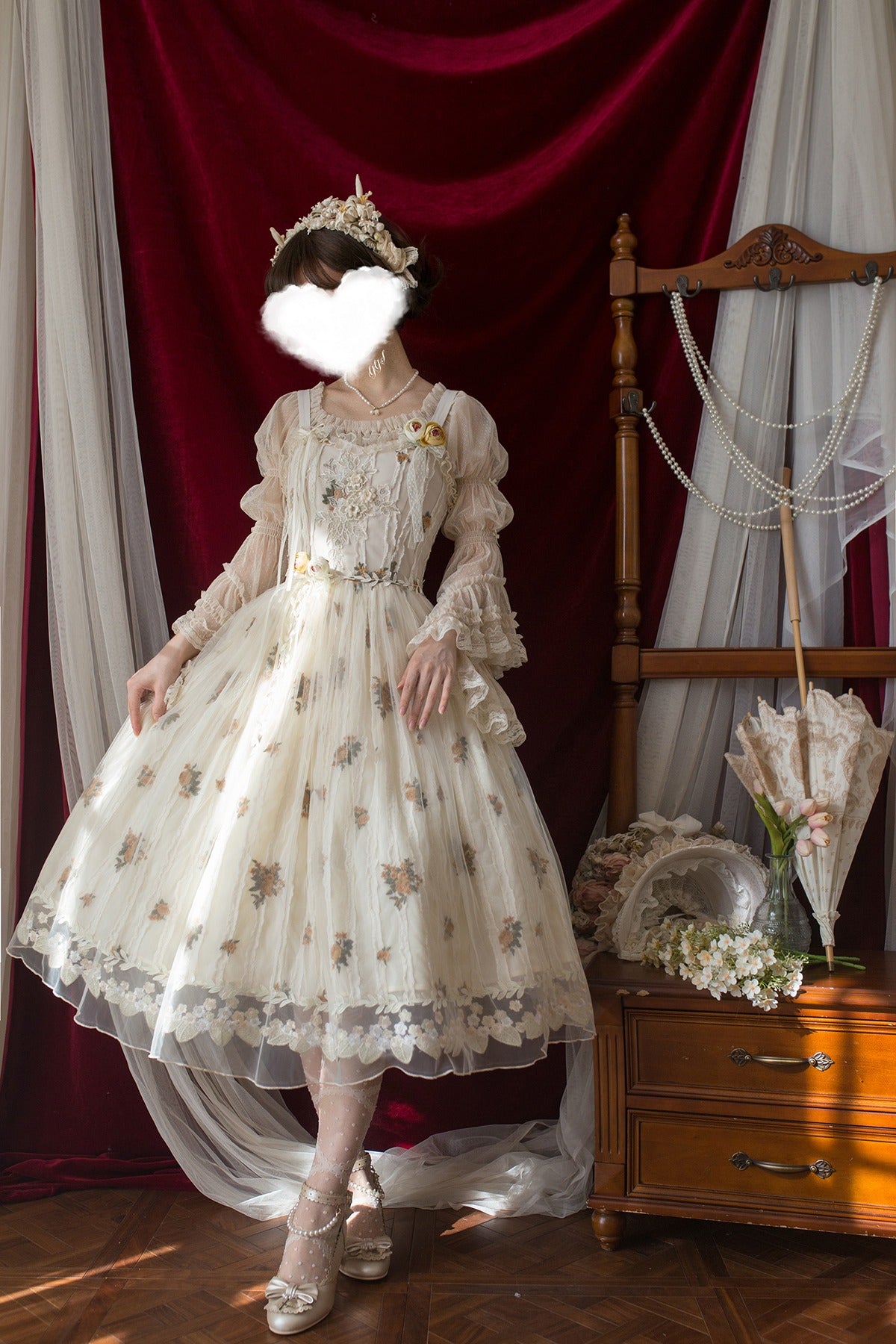 【受注予約8/27まで】Chloris 刺繍ジャンパースカート