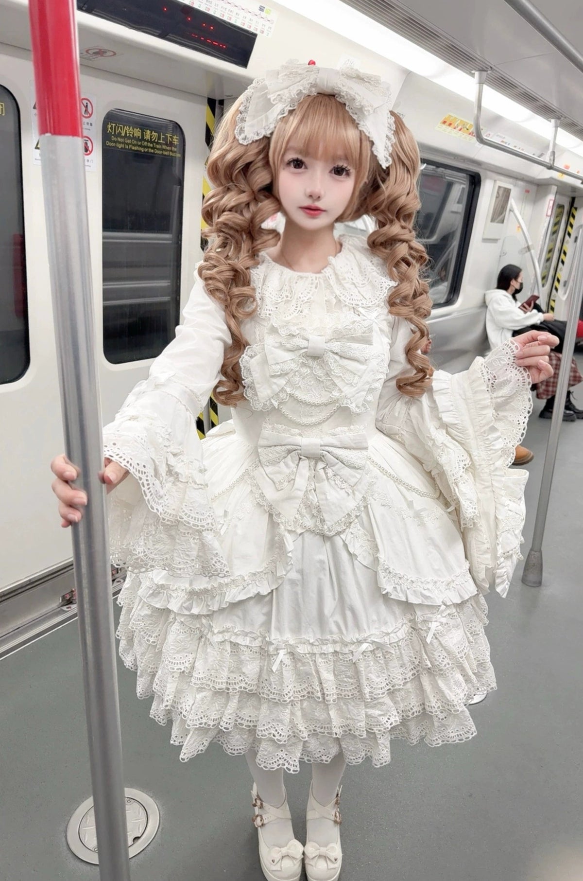 Pure Love Heart Language 姫袖ブラウス – ロリータファッション通販RonRon Pure Love Heart Language 姫袖ブラウス – ロリータファッション通販RonRon