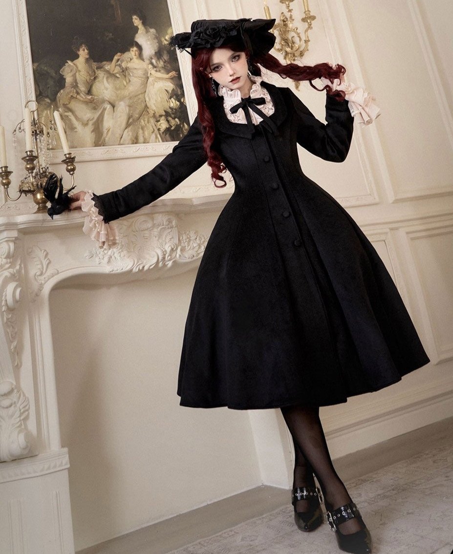 [Pre-orders available until November 12th] Yoiyami Rose Elegant Gothic Frill Dress