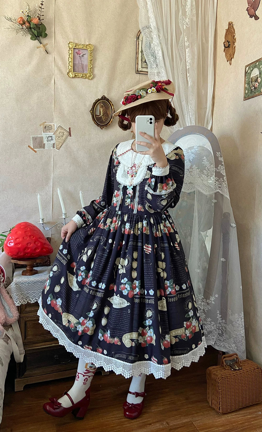 【受注予約9/16まで】Strawberry Journal2.0 ビブ付きワンピース