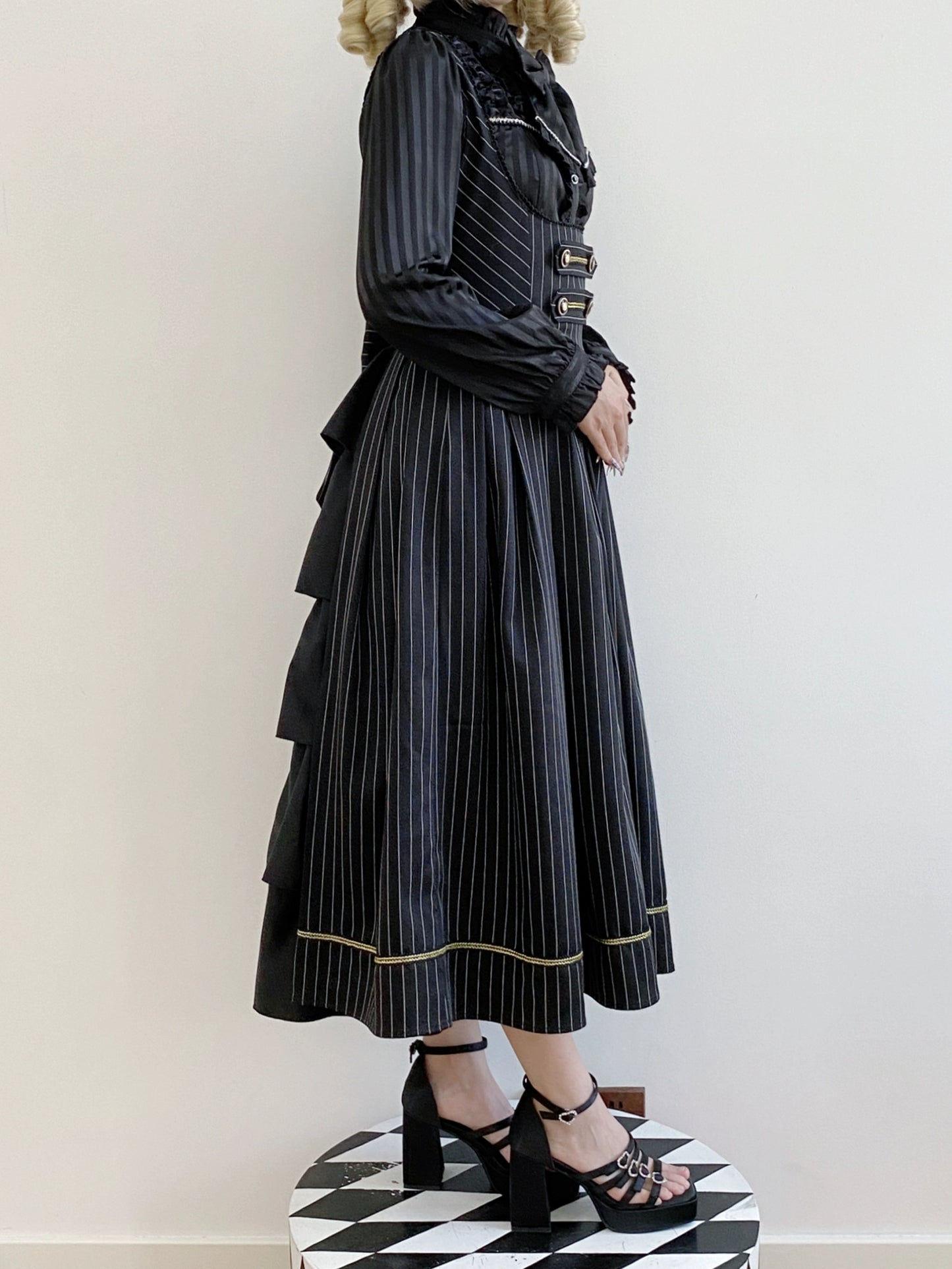 [Pre-orders available until 9/29] Bright Moon Corset Jumper Skirt Stripe [Black]