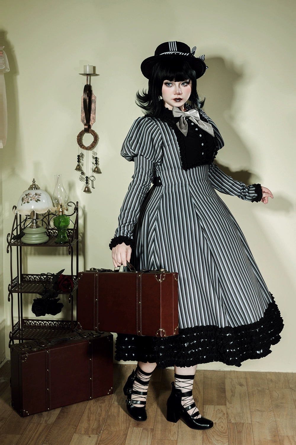 【予約販売】Classic Chocolat Stripe ストライプワンピース・ロング丈