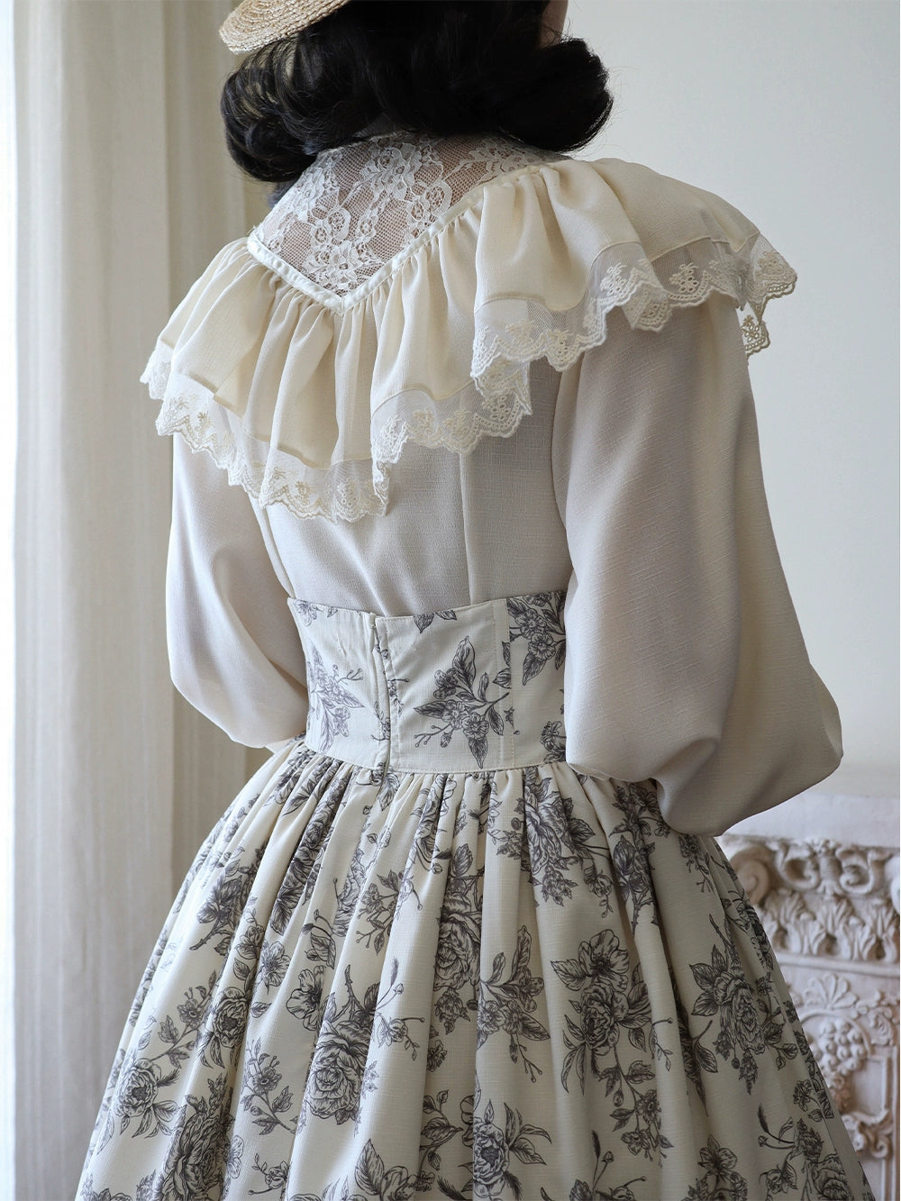 【予約販売】Sketch Wild Rose フリルスタンドカラーブラウス