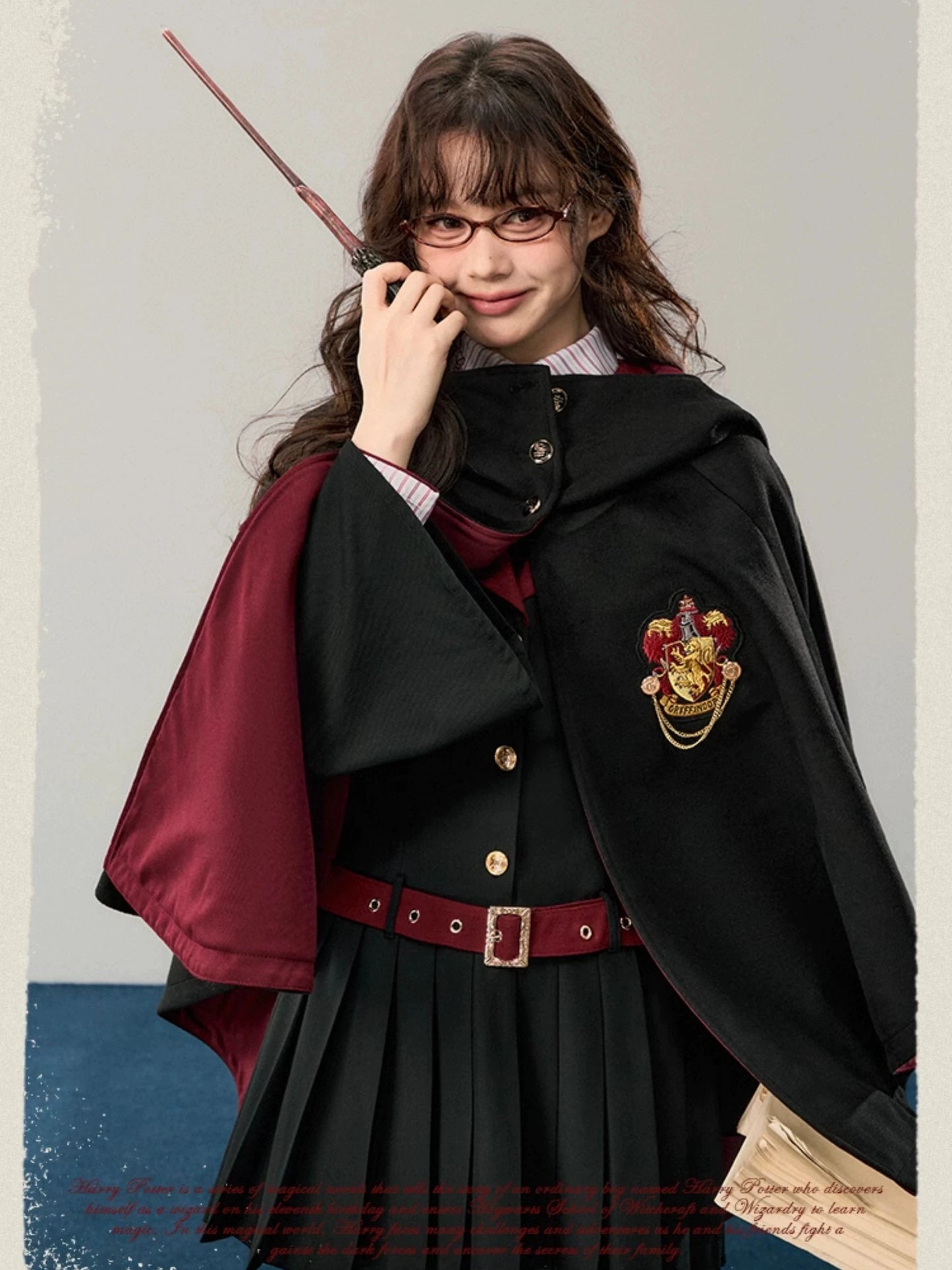 [Pre-order] Hogwarts School of Witchcraft and Wizardry Mid-length Hoodie Cape