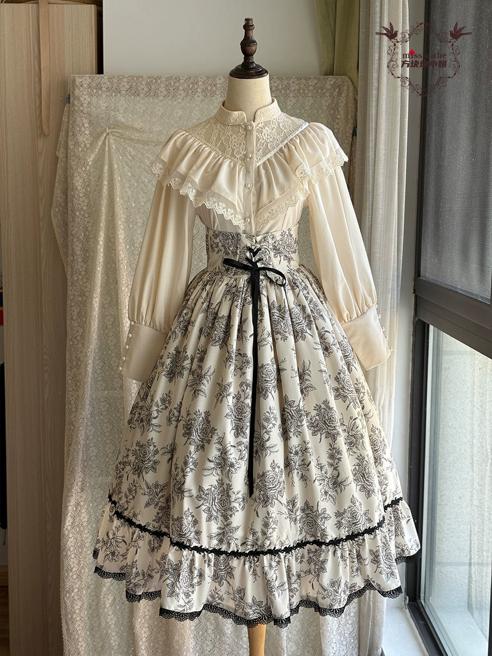 【予約販売】Sketch Wild Rose ハイウエストスカート プリントタイプ
