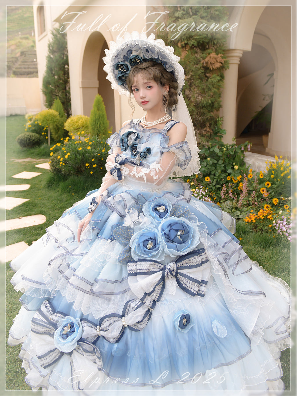 [Pre-orders available until 2/26] Full of Fragrance Dress with Train and Inner Skirt - Blue