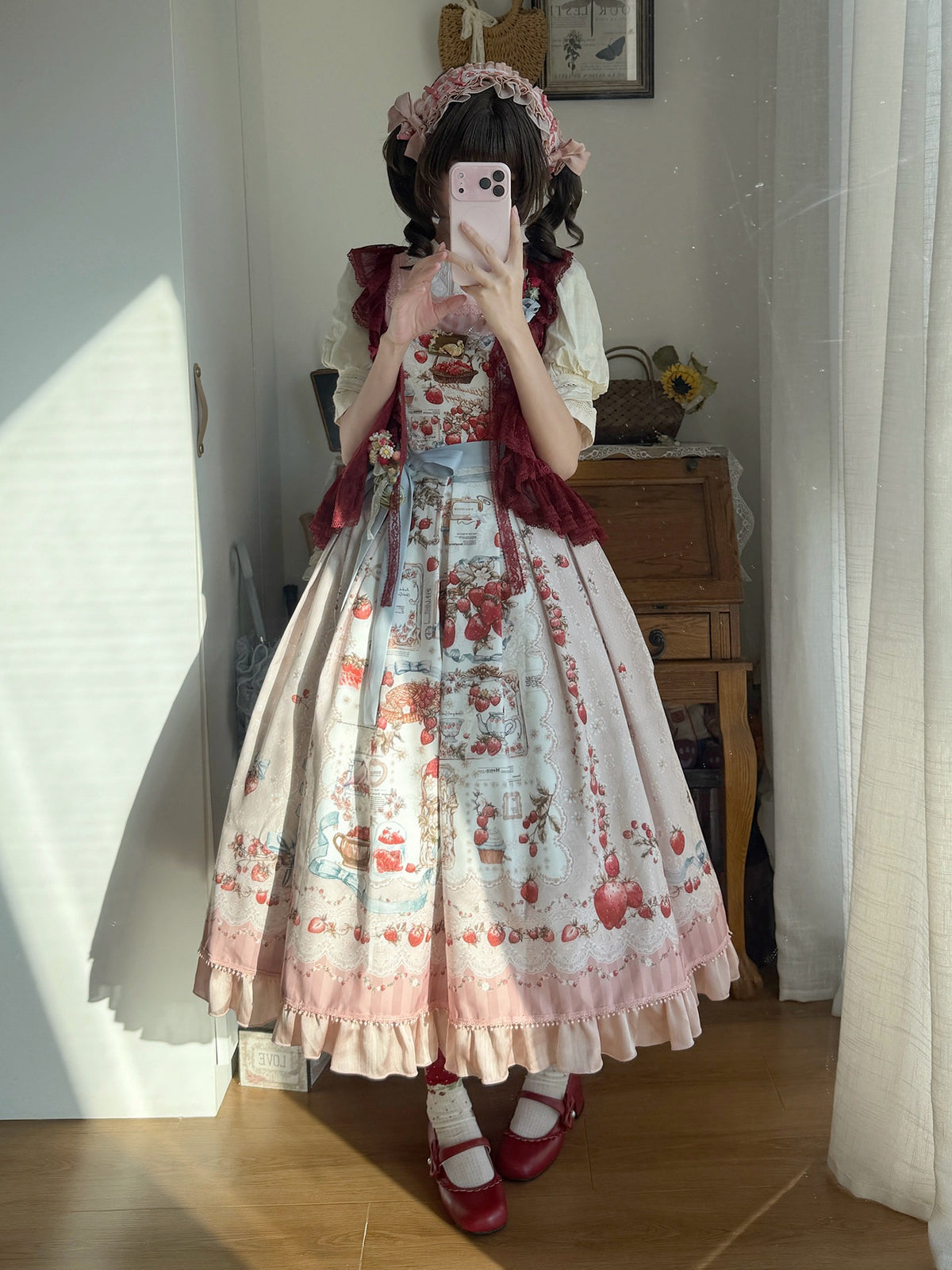 【受注予約10/29まで】Strawberry Manor プリントジャンパースカート・ロング丈