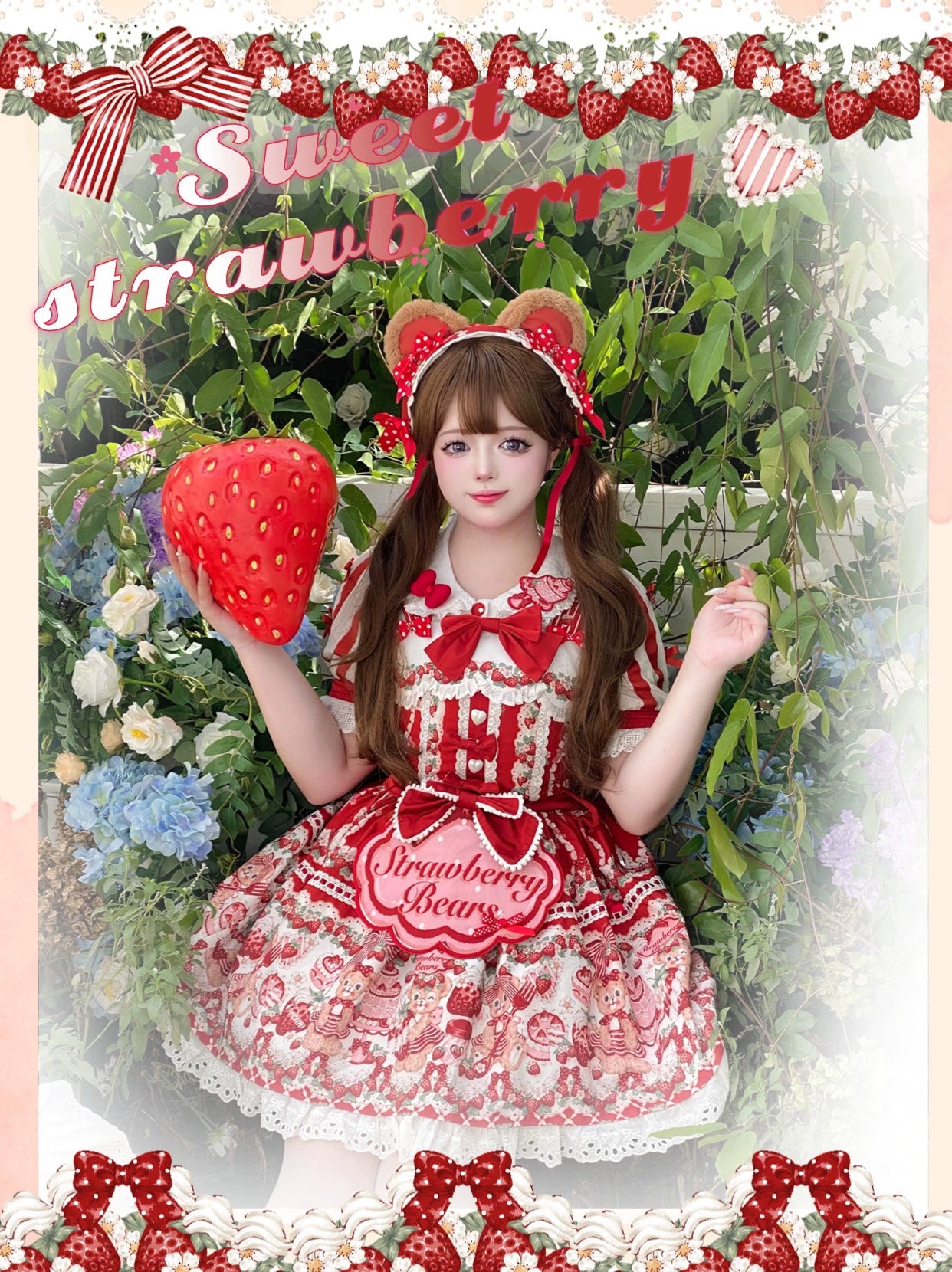 [Pre-orders available until 8/28] Bear Strawberry Garden Overall Skirt