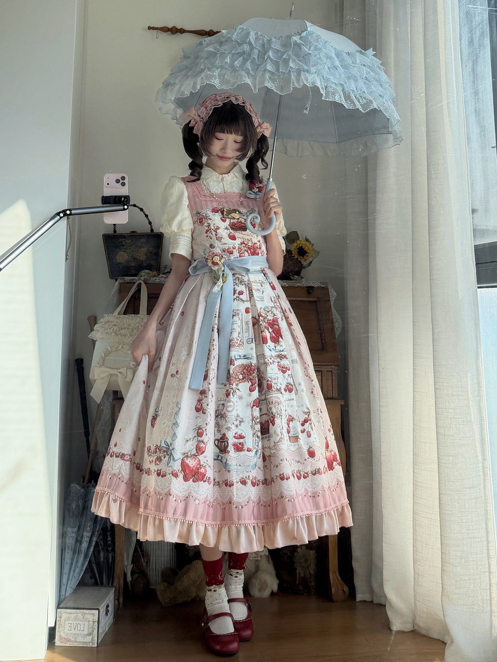 【受注予約10/29まで】Strawberry Manor プリントジャンパースカート・ロング丈