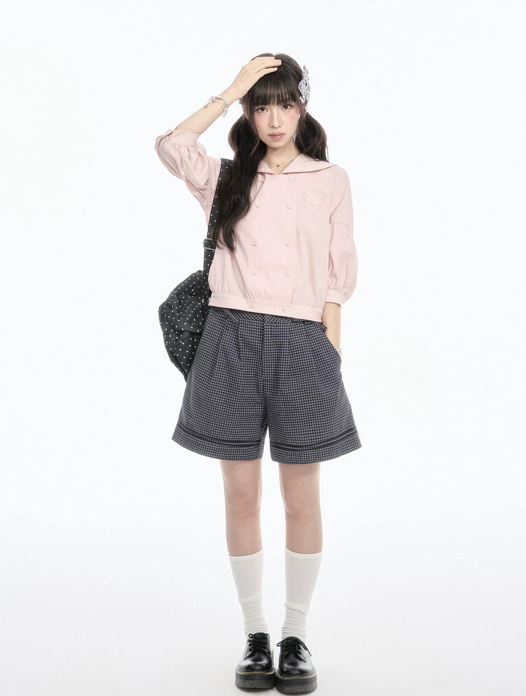 サンリオ キティ ピンクのセーラーシャツとパンツのセットアップ