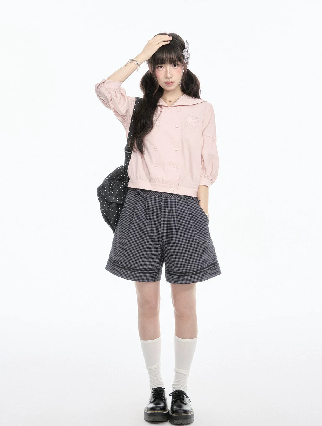 サンリオ キティ ピンクのセーラーシャツとパンツのセットアップ
