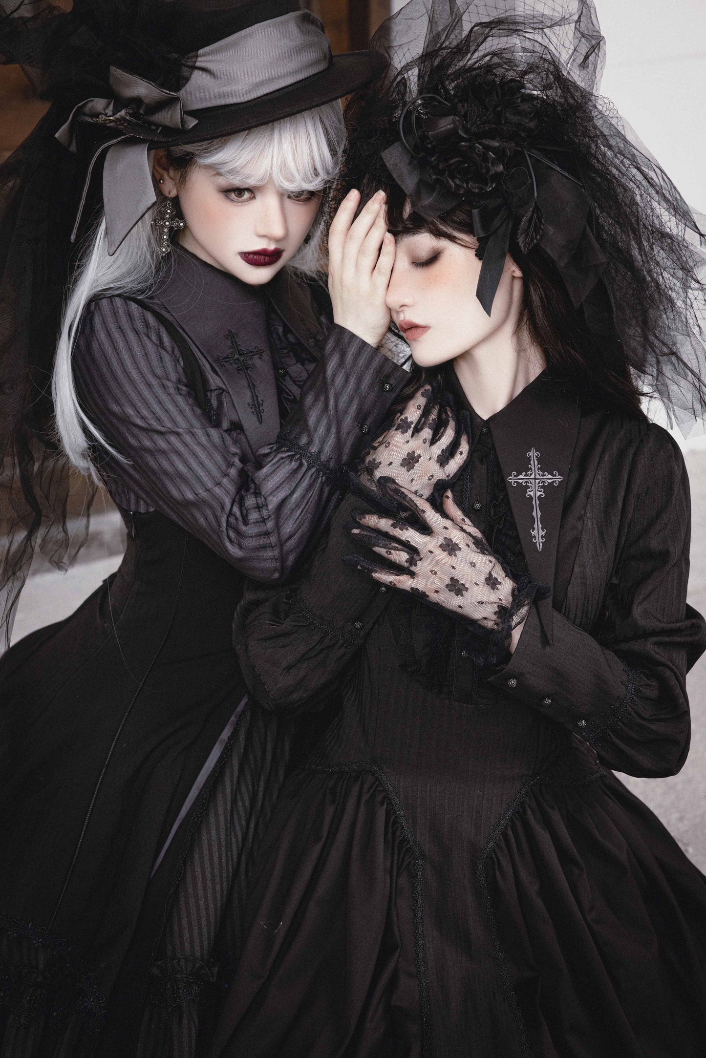 [Sale period ended] Song for Prayer Gothic Lolita dress