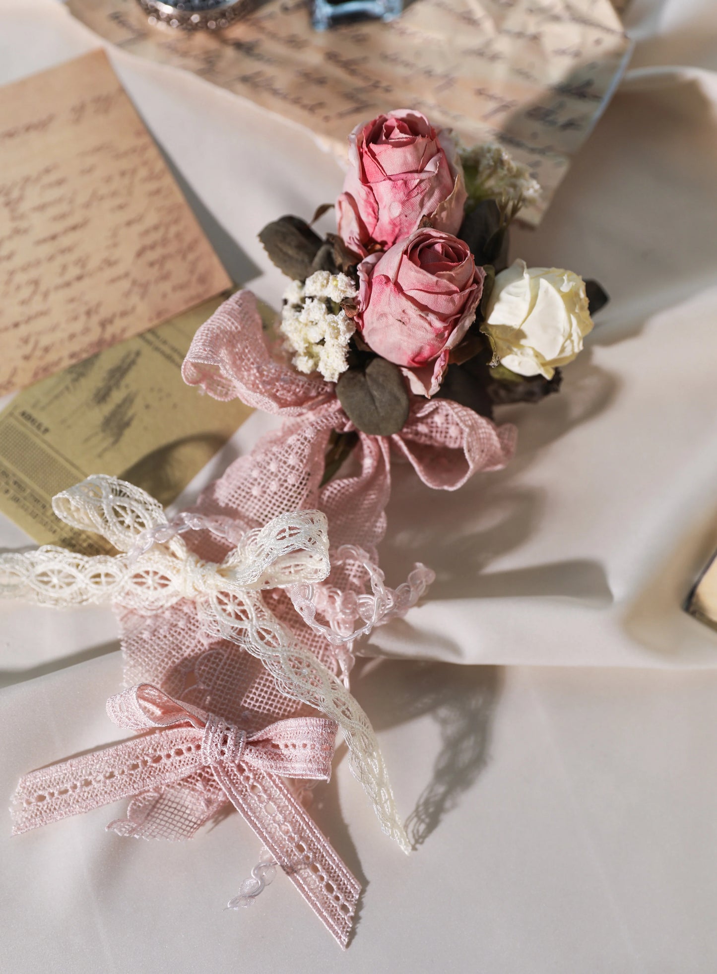 Simultaneous purchase only [Reservations until 5/16] Fourteen-line poems Head dresses, hats, cloth belts, corsages and other accessories