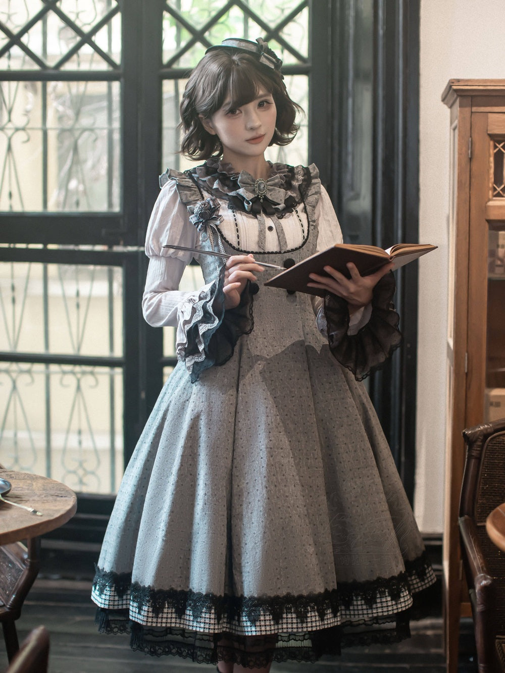 【受注予約6/17まで】Grey Poetry クラシカルジャンパースカート