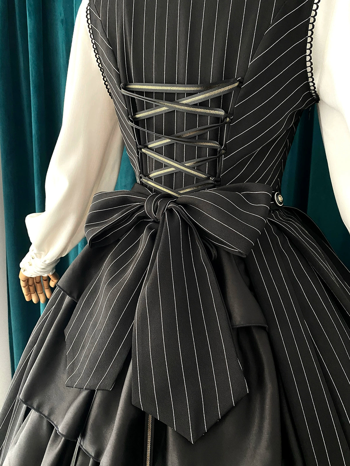 [Resale/Pre-orders available until 10/28] Bright Moon Corset Jumper Skirt Stripe [Black]