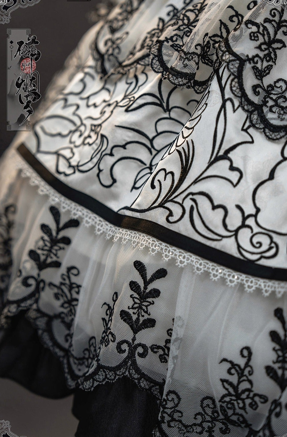 【受注予約8/27まで】Cizhou Ware Black ラグジュアリードレス・ショート丈