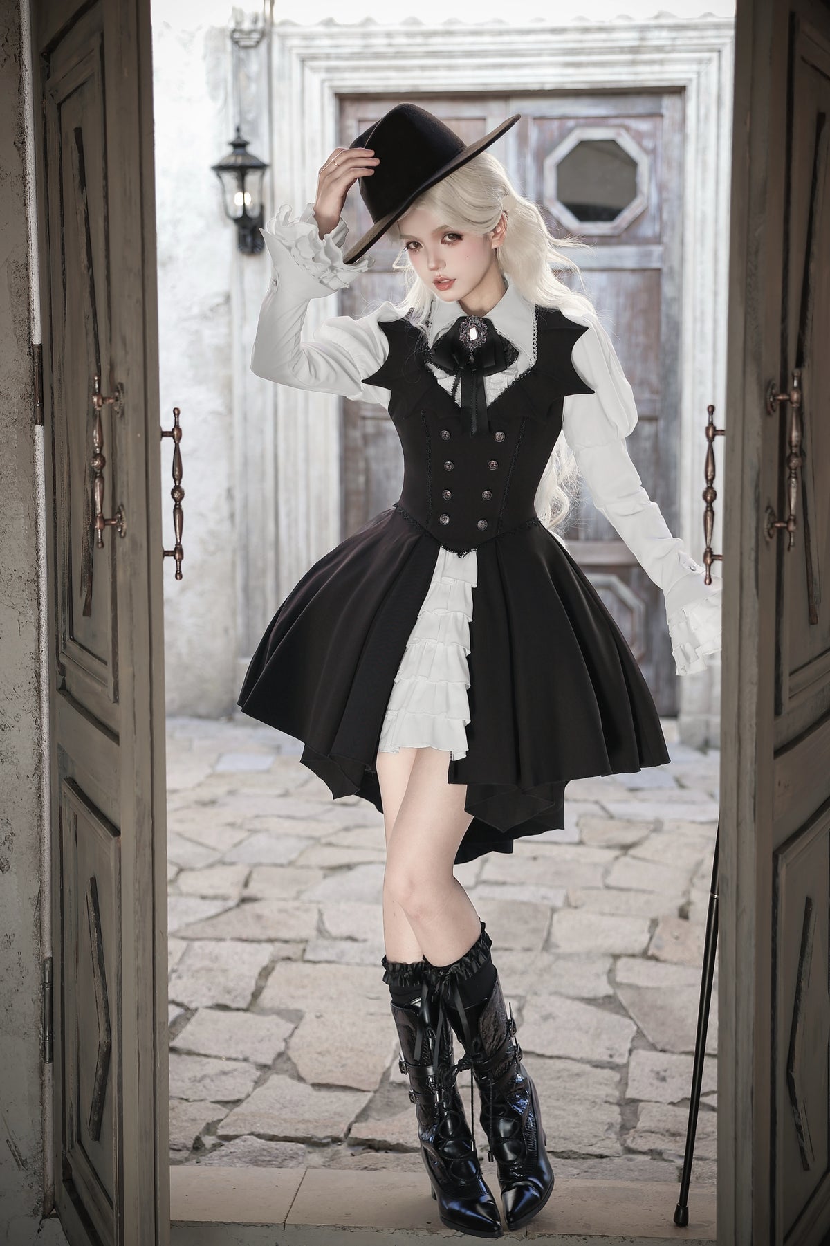 【受注予約10/29まで】Bat Butler ゴシックジャンパースカート＆ブラウスセット