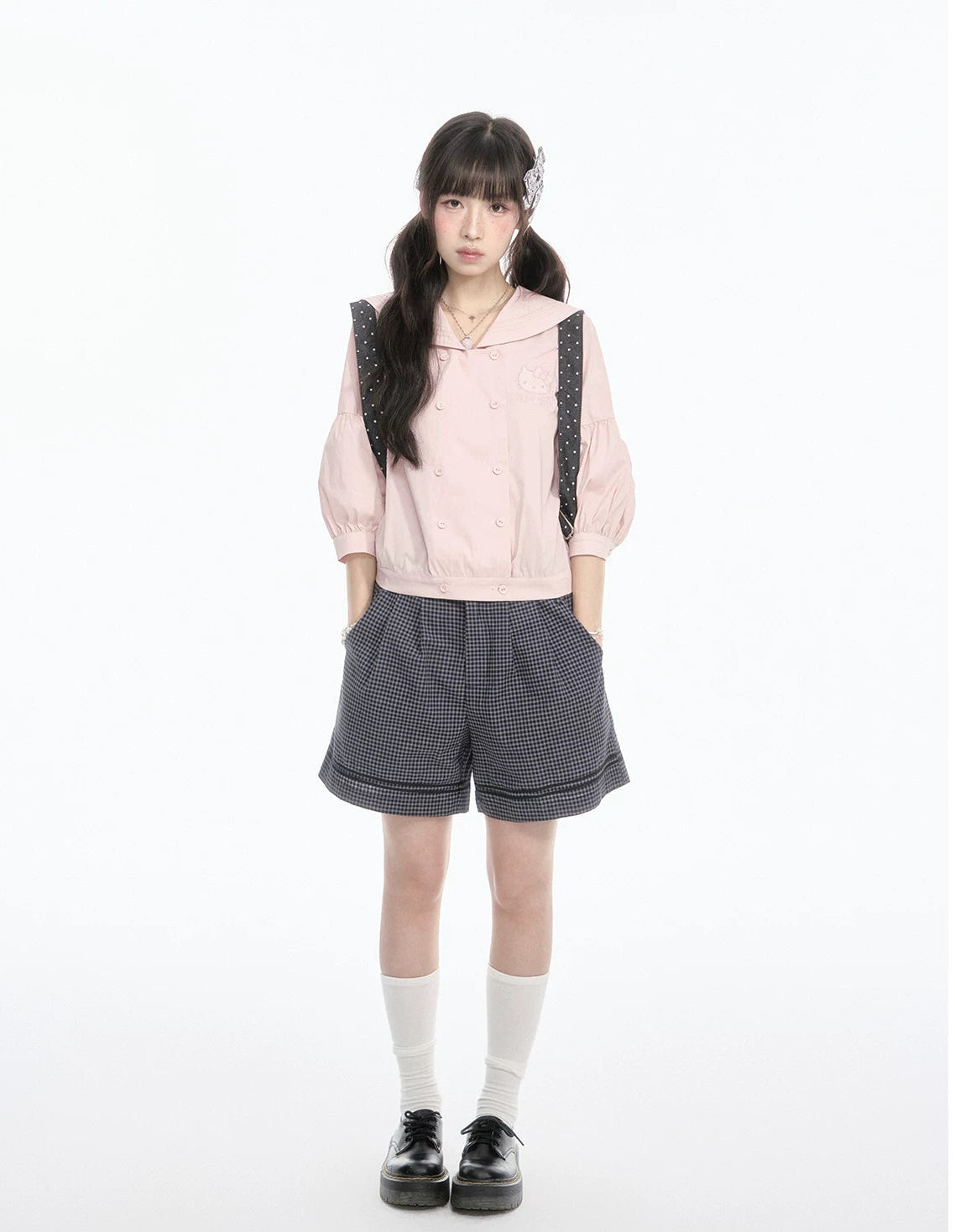 サンリオ キティ ピンクのセーラーシャツとパンツのセットアップ