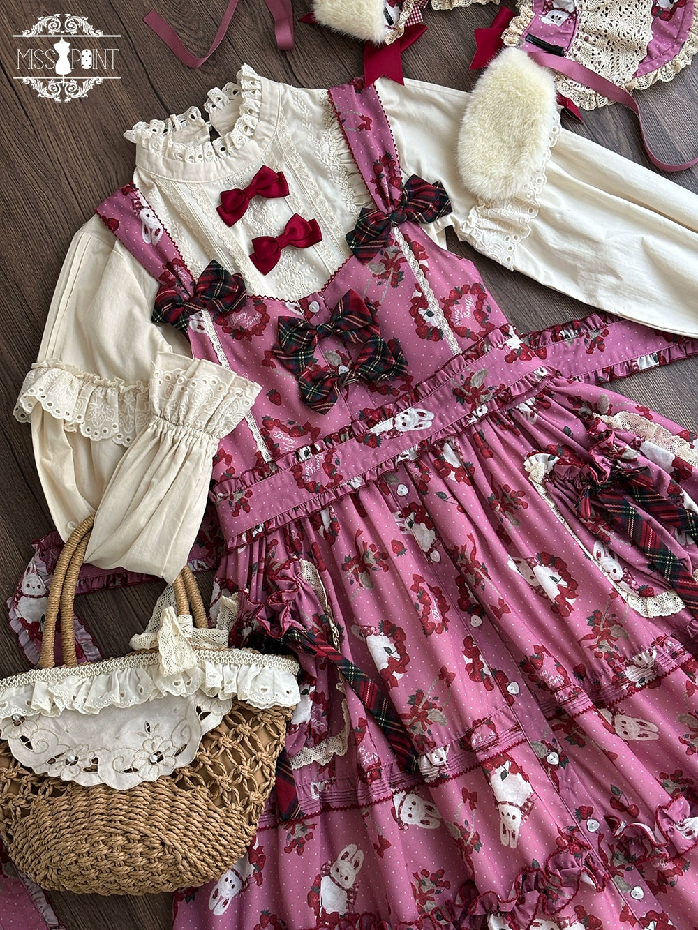 【予約販売】Sweet Berry Rabbit ジャンパースカート