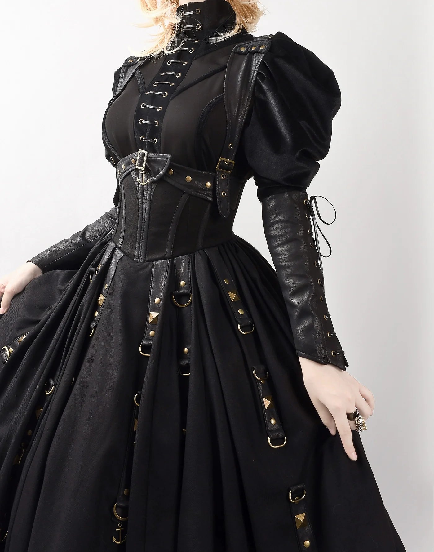【予約販売】Ghost Ship フェイクレザートップスとジャンパースカート