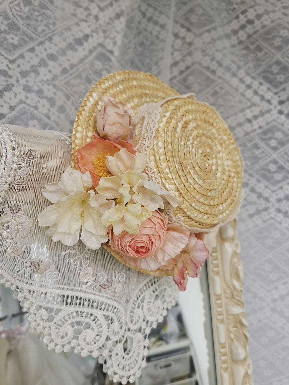[Only available with simultaneous purchase] Rose Song hats, corsages and other accessories