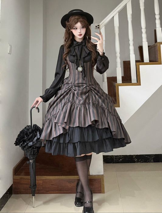 【受注予約12/3まで】Monochrome Reverie ジャンパースカート・ストライプ