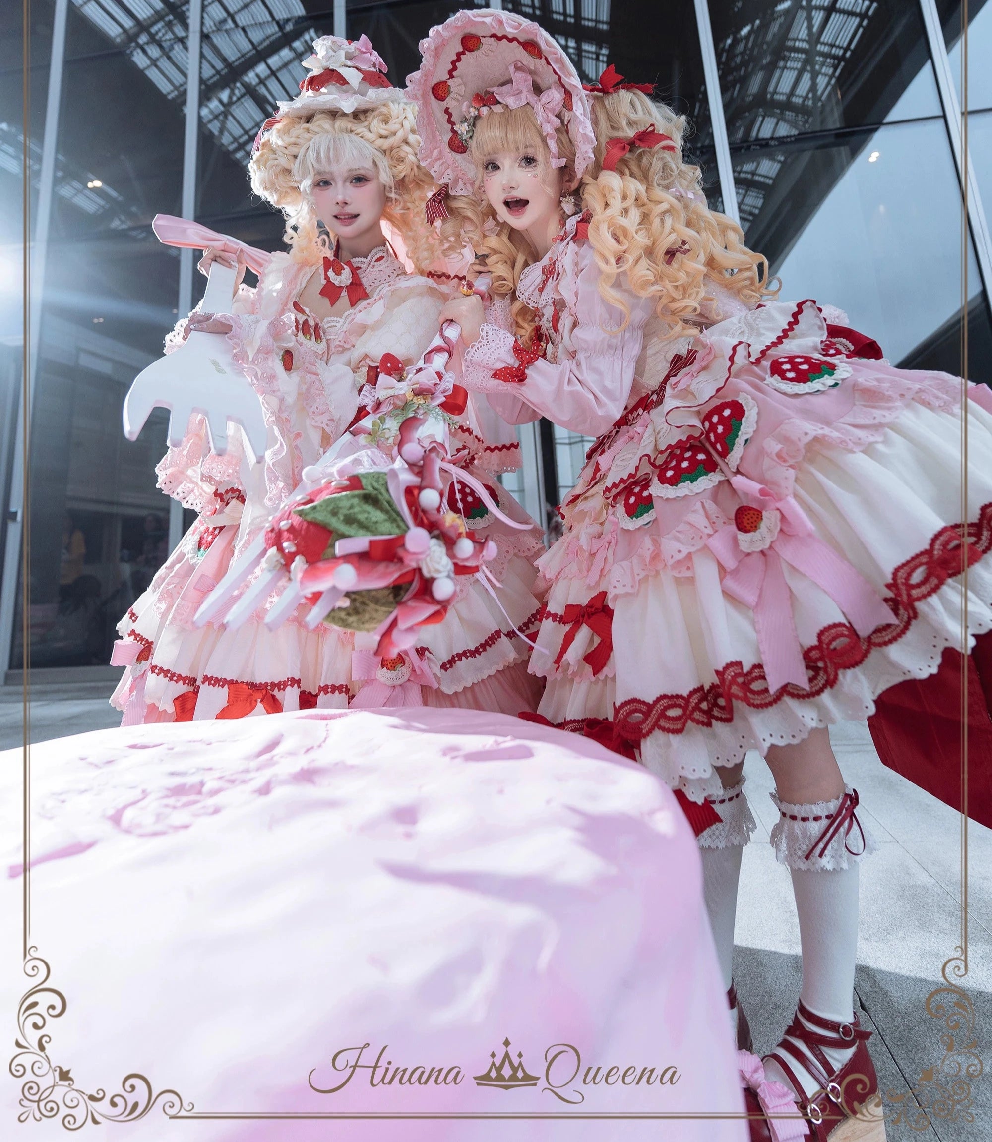 Strawberry Party リボンとフリルのデコレーションドレス・ノースリーブタイプ