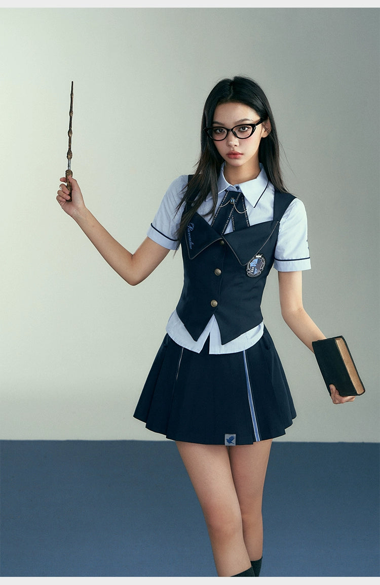 [Pre-order] Hogwarts School of Witchcraft and Wizardry Lined Waist Shaved Short Sleeve Blouse