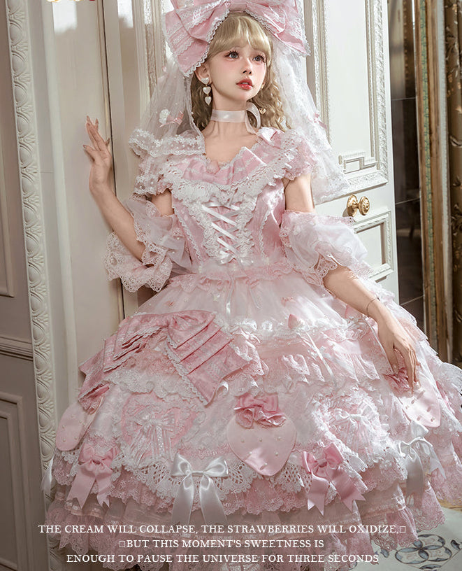 【受注予約11/18まで】Strawberry Cake Guide ラグジュアリードレス