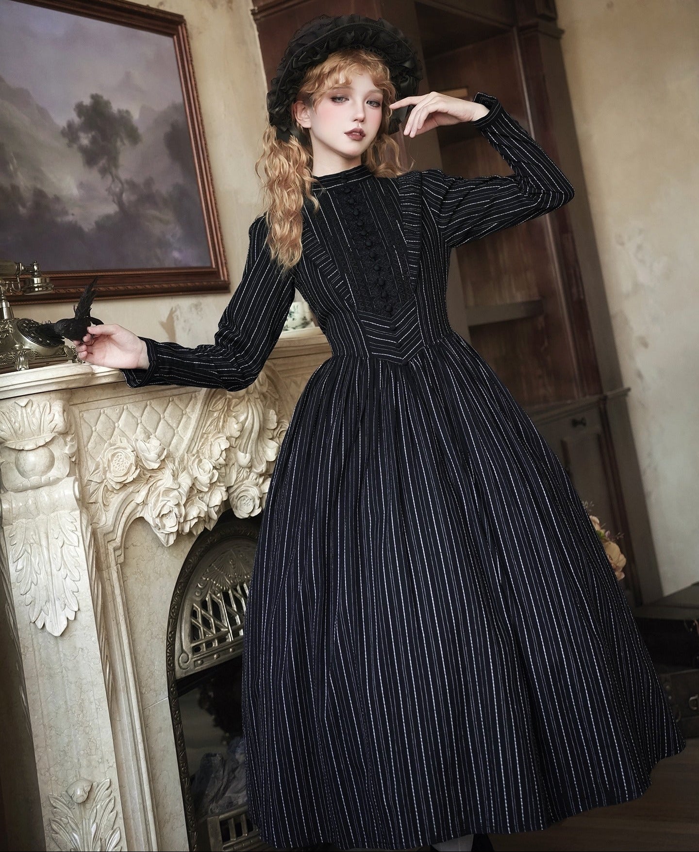 【受注予約10/28まで】Hidden behind the Books ストライプワンピース