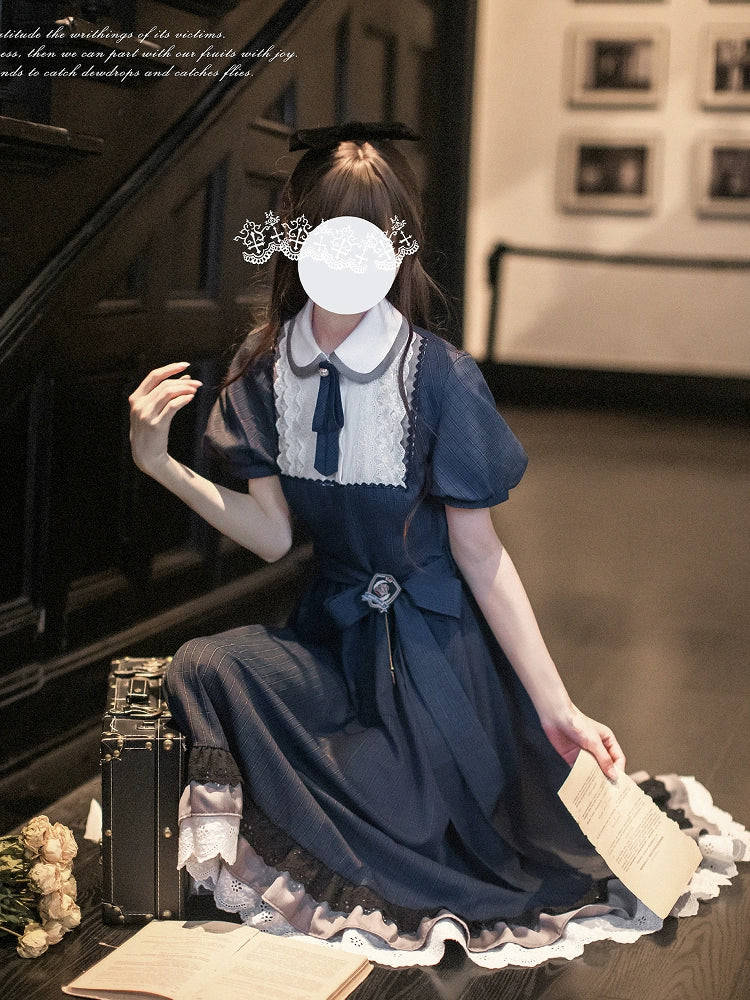 予約販売】Phyllis ネイビーチェックのエレガントレトロ半袖ワンピース 予約販売】Phyllis ネイビーチェックのエレガントレトロ半袖ワンピース