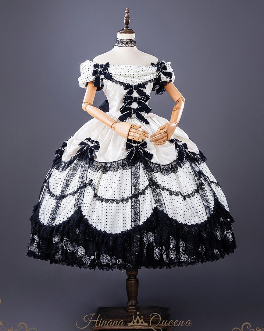 受注予約11/23まで】The Nightingale of Paris モノトーンドレス