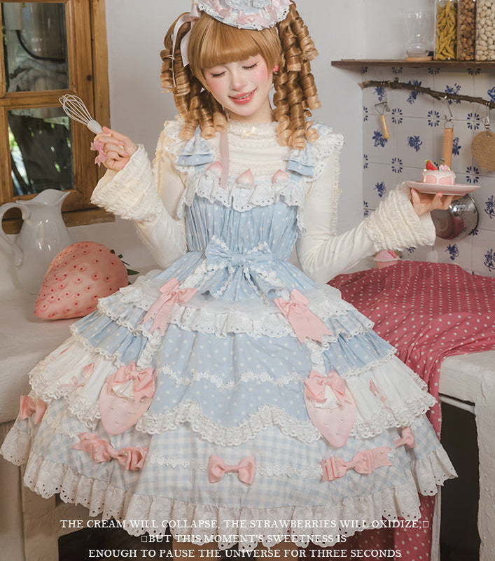 【受注予約11/18まで】Strawberry Cake Guide ティアードジャンパースカート
