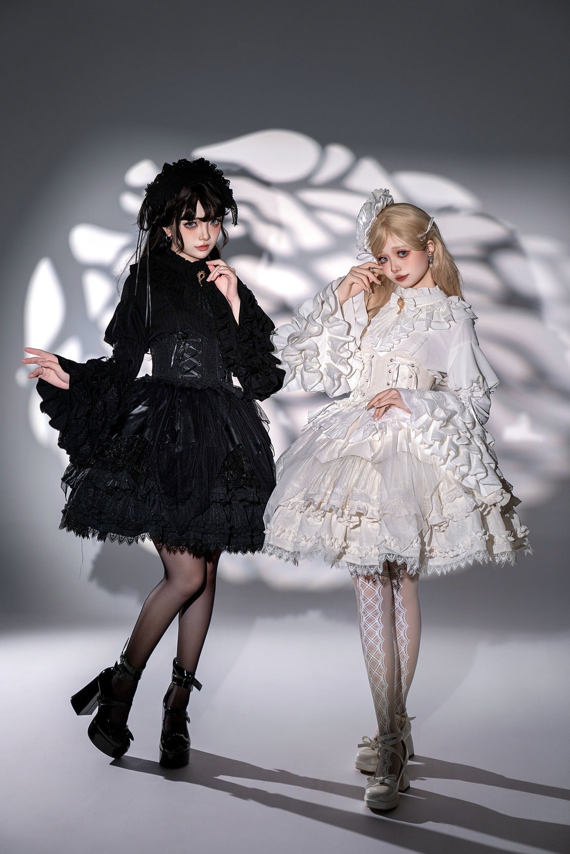 [Resale/Pre-orders until 11/19] Good and Evil Angel Corset
