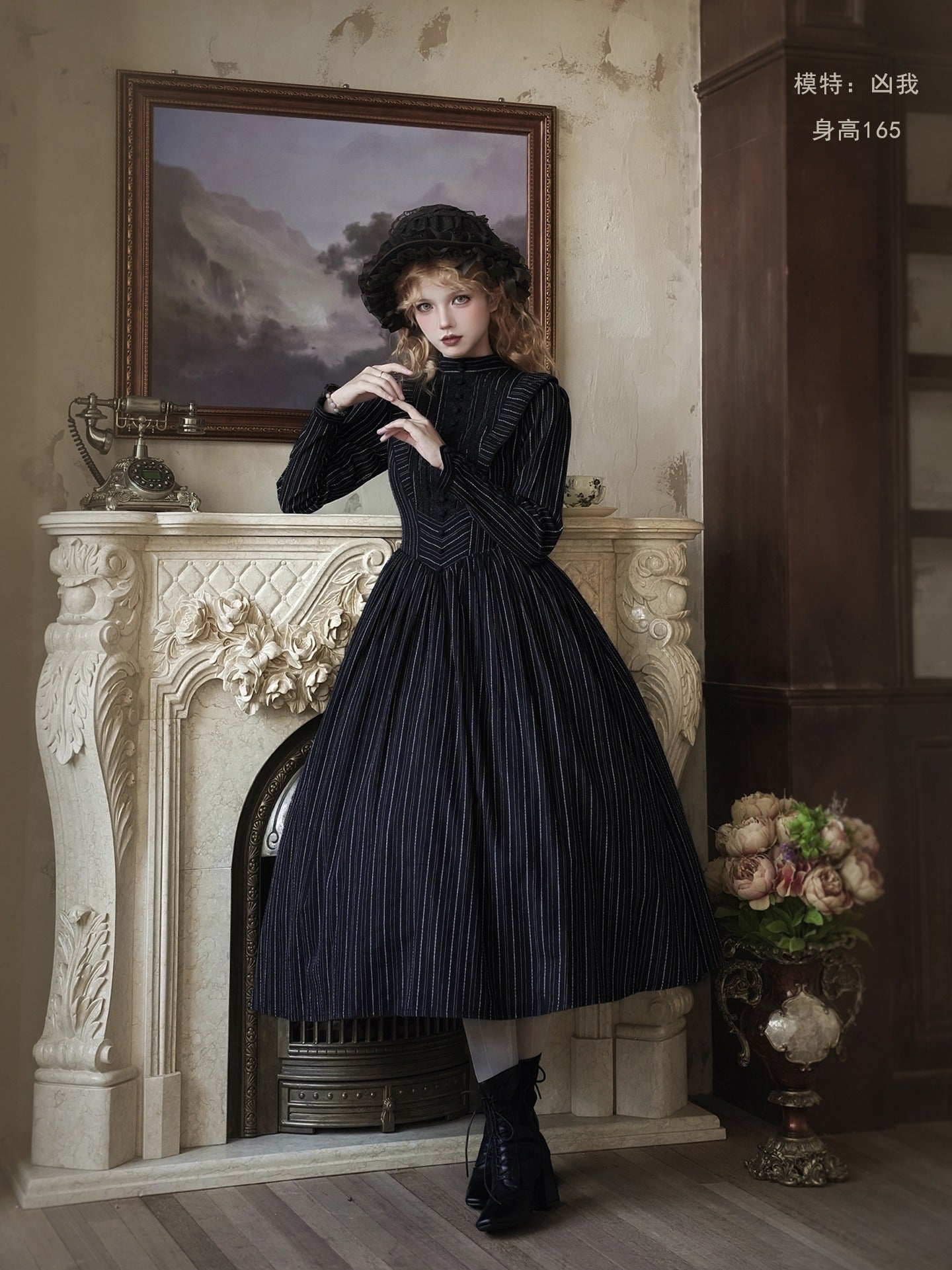 【受注予約10/28まで】Hidden behind the Books ストライプワンピース