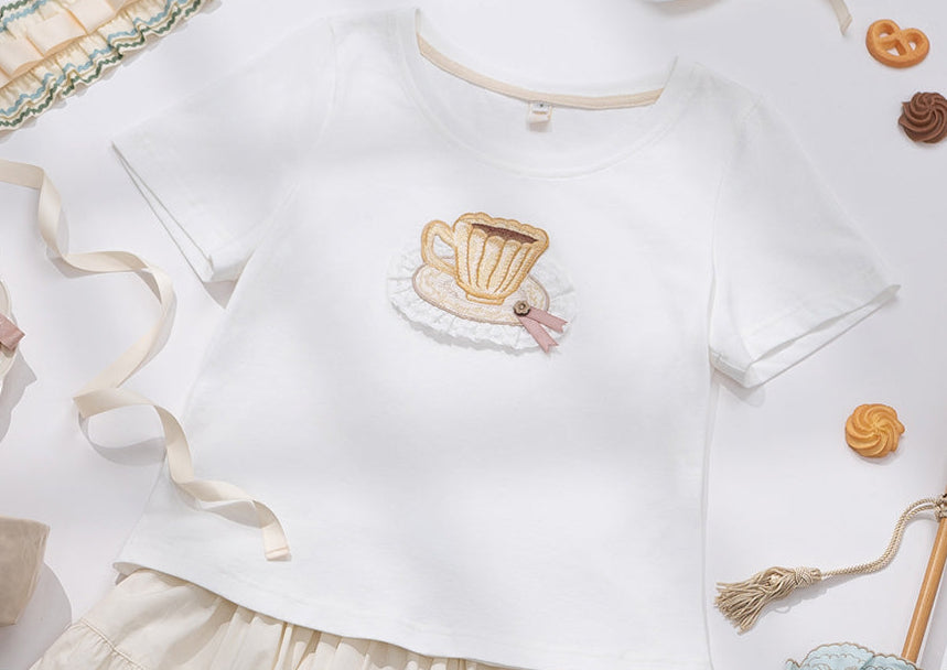 【受注予約12/18まで】Strawberry and Bear Theater 刺繍Ｔシャツ