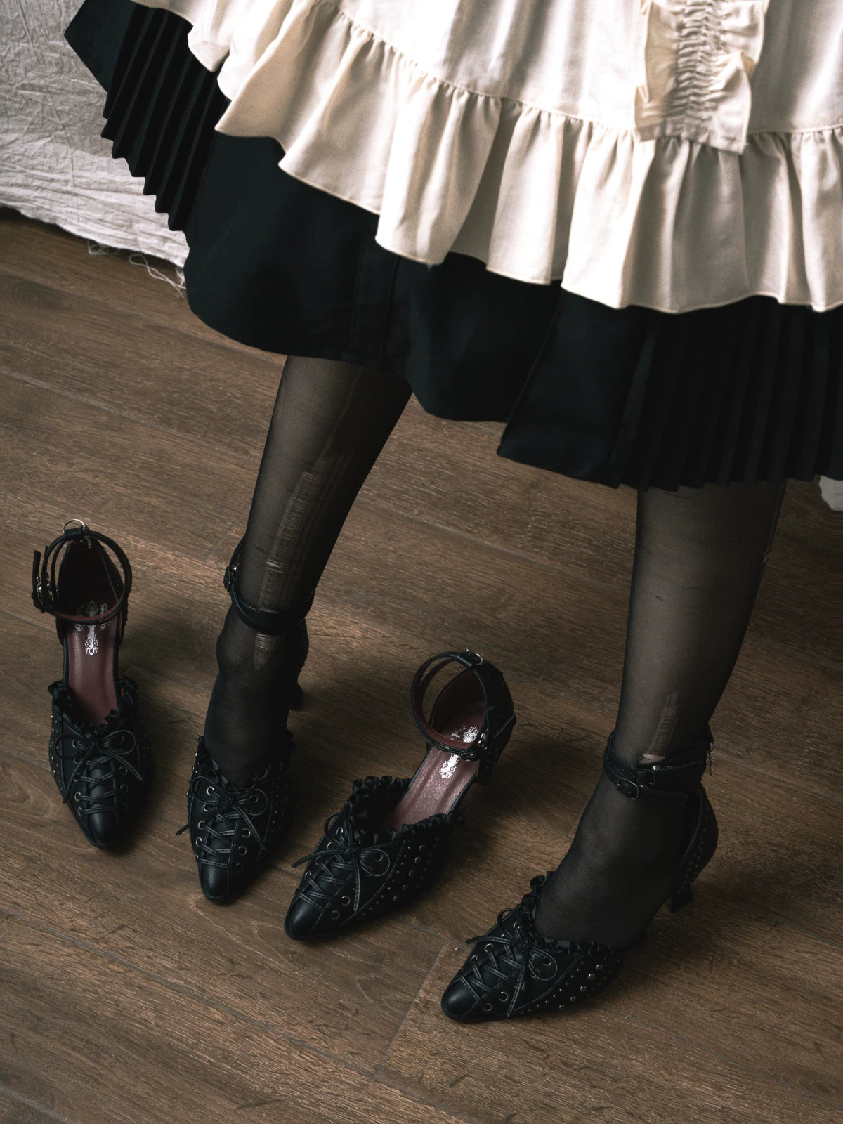 【Twilight Stud Vow】鋲×レース ダークゴシックポインテッドトゥパンプス