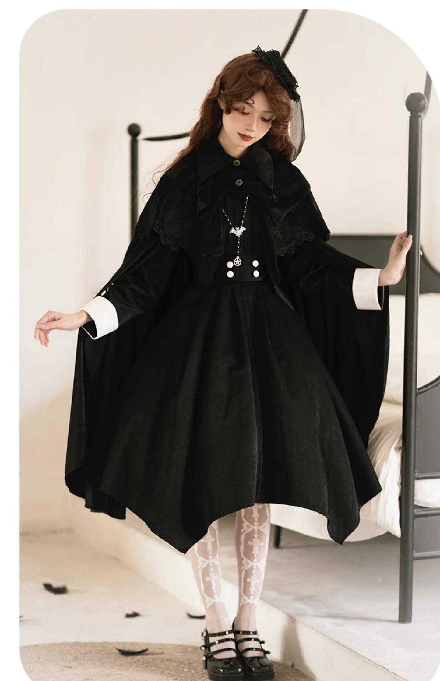 Thorns Cross 2way black cloak