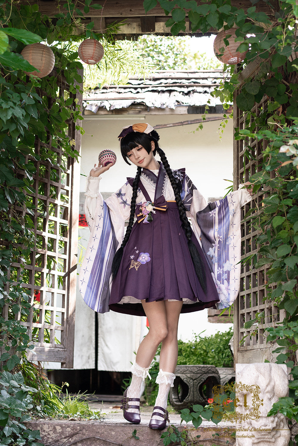 Temari embroidered hakama-style suspender skirt