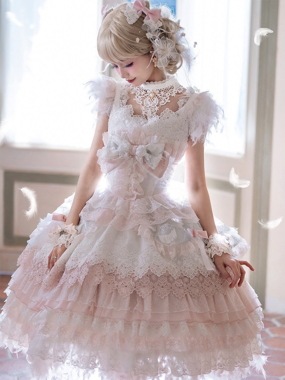 【新色・受注予約1/22まで】Peacock Feather プリンセスドレス・ホワイト×ピンク